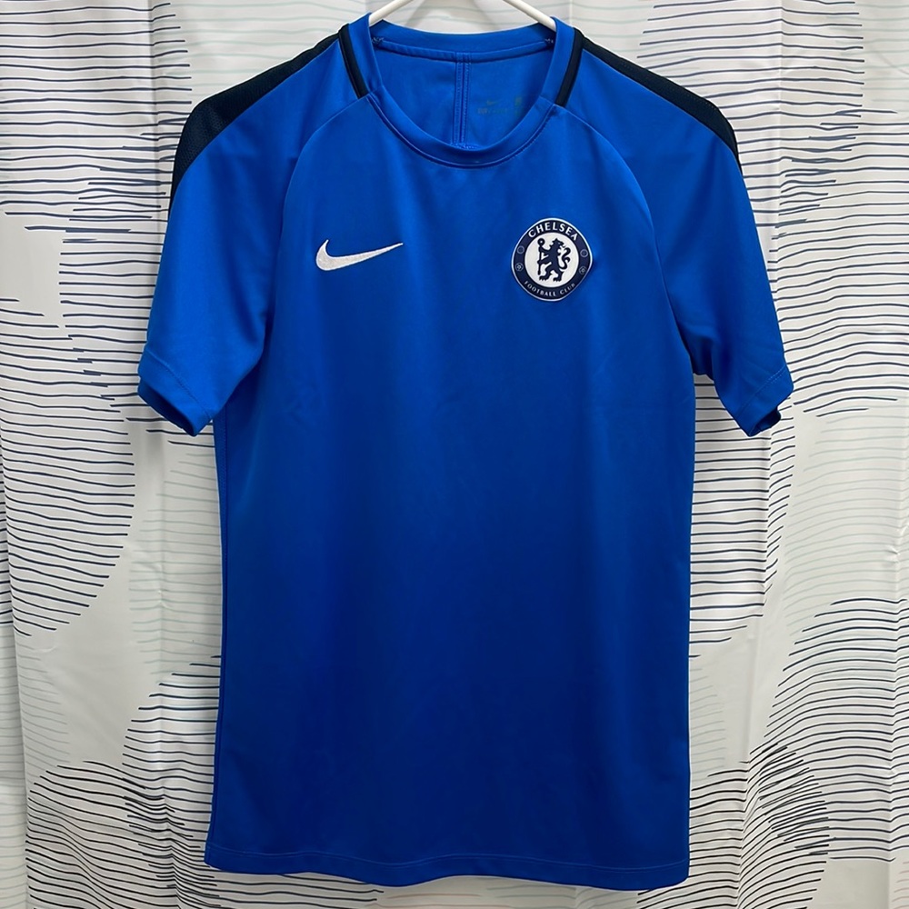 USED Nike Chelsea FC Mens SMALL 2019 training shirt